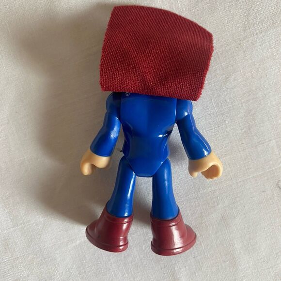 Justice League Action Figures Superman And Wonder Woman 3” Tall - Picture 5 of 7